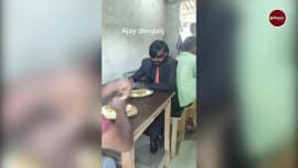 trending video of ajay devgn doppelganger goes viral on internet trending video of ajay devgn doppelganger goes viral on internet