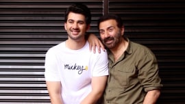 Sunny Deol working hard to make son comeback, three generations will be seen together soon Sunny Deol working hard to make son comeback, three generations will be seen together soon