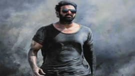 Hrithik Roshan and Prabhas will compete at the box office, who will win? Hrithik Roshan and Prabhas will compete at the box office, who will win?