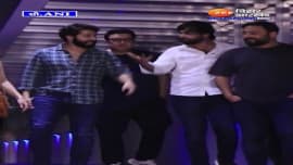 Varun Dhawan and Natasha were spotted on Late Night in Mumbai Varun Dhawan and Natasha were spotted on Late Night in Mumbai