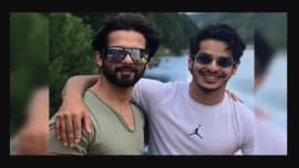 Shahid Kapoor And Ishaan Khattar Spotted At The Airport Departure Shahid Kapoor And Ishaan Khattar Spotted At The Airport Departure