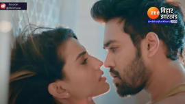 Bhojpuri Akshara Singh gave bold scenes in her new music video Kitne Jhoote Bhojpuri Akshara Singh gave bold scenes in her new music video Kitne Jhoote