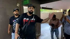 rapperbadshah shorts Rapper Badshah Spotted At The Airport Arrival rapperbadshah shorts Rapper Badshah Spotted At The Airport Arrival