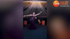 Hot girl on beautiful dress dancing on dholida with Alia Bhatt dnzmp Hot girl on beautiful dress dancing on dholida with Alia Bhatt dnzmp
