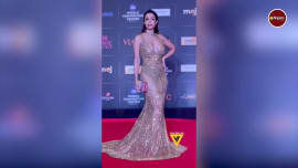 malaika arora looking drop dead gorgeous in her outfit users praise her malaika arora looking drop dead gorgeous in her outfit users praise her