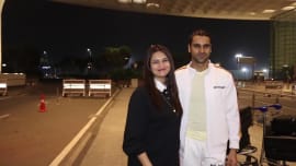 Divyanka Tripathi and Vivek Dahiya were spotted at the Airport Divyanka Tripathi and Vivek Dahiya were spotted at the Airport