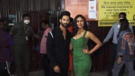 Mrunal Thakur and Shahid Kapoor spotted at ‘Bigg Boss 15’ Set Mrunal Thakur and Shahid Kapoor spotted at ‘Bigg Boss 15’ Set