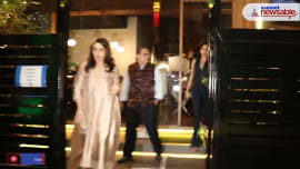 Janhvi Kapoor looked perfect in denim jumpsuit for night outing Janhvi Kapoor looked perfect in denim jumpsuit for night outing