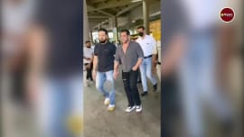 salman khan seen retuning from dubai seen with great security around him salman khan seen retuning from dubai seen with great security around him