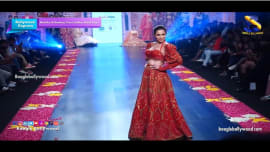 Malaika Arora As ShowStopper Walks The Ramp At Bombay Times Fashion Week Day Malaika Arora As ShowStopper Walks The Ramp At Bombay Times Fashion Week Day